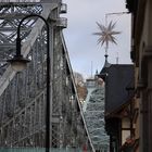 Es weihnachtet an der Brücke