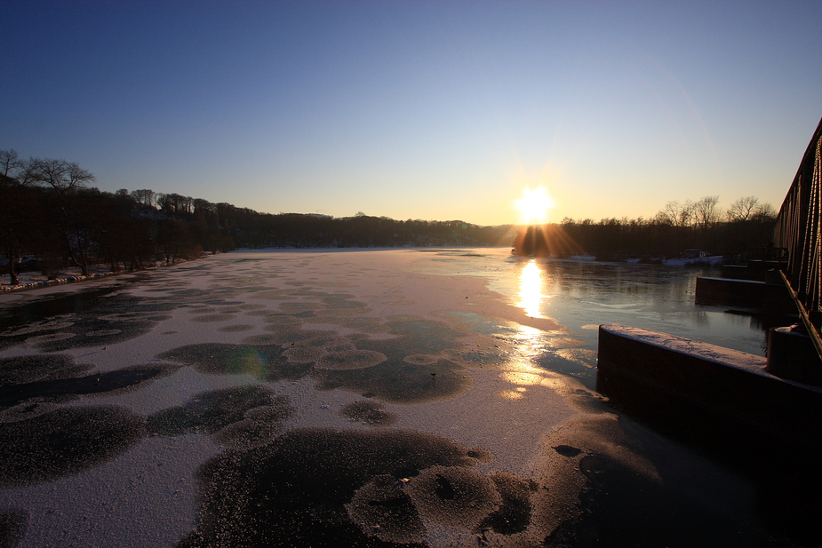 Es wird Abend am See