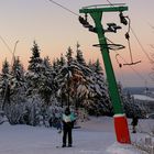 Es wird Abend auf dem Skihang