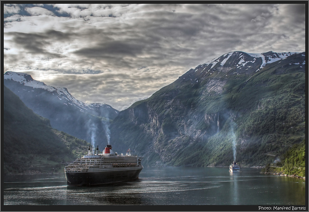 Es wird Abend im Fjord...