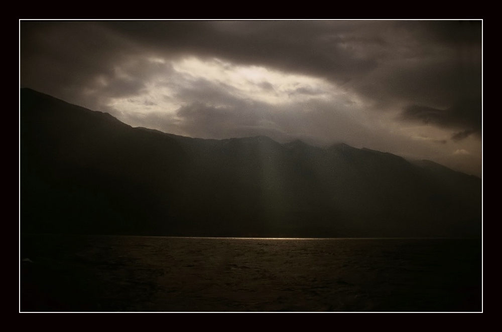 Es wird Nacht am Lago Maggiore