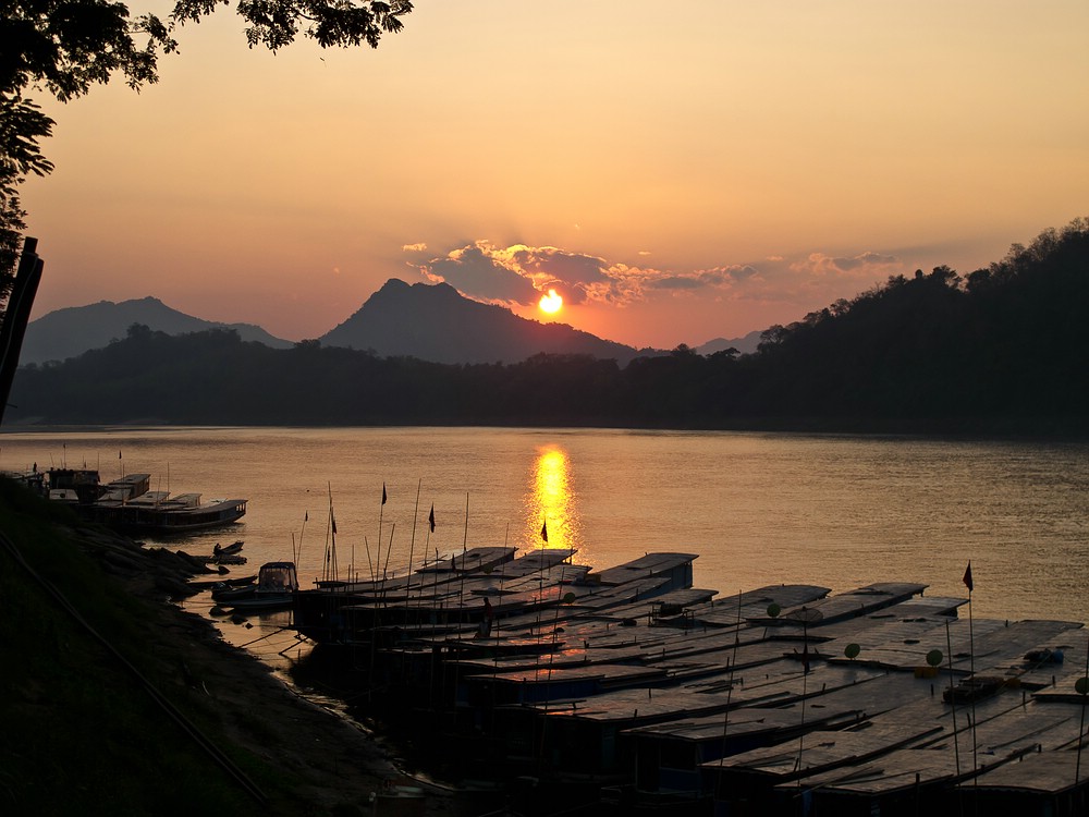 Es wird Nacht am Mekong