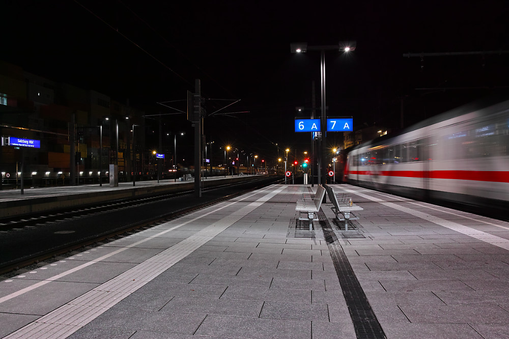 Es wird Nacht in Salzburg