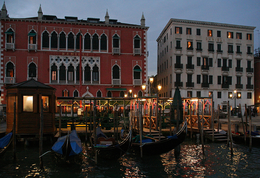 Es wird Nacht in Venedig