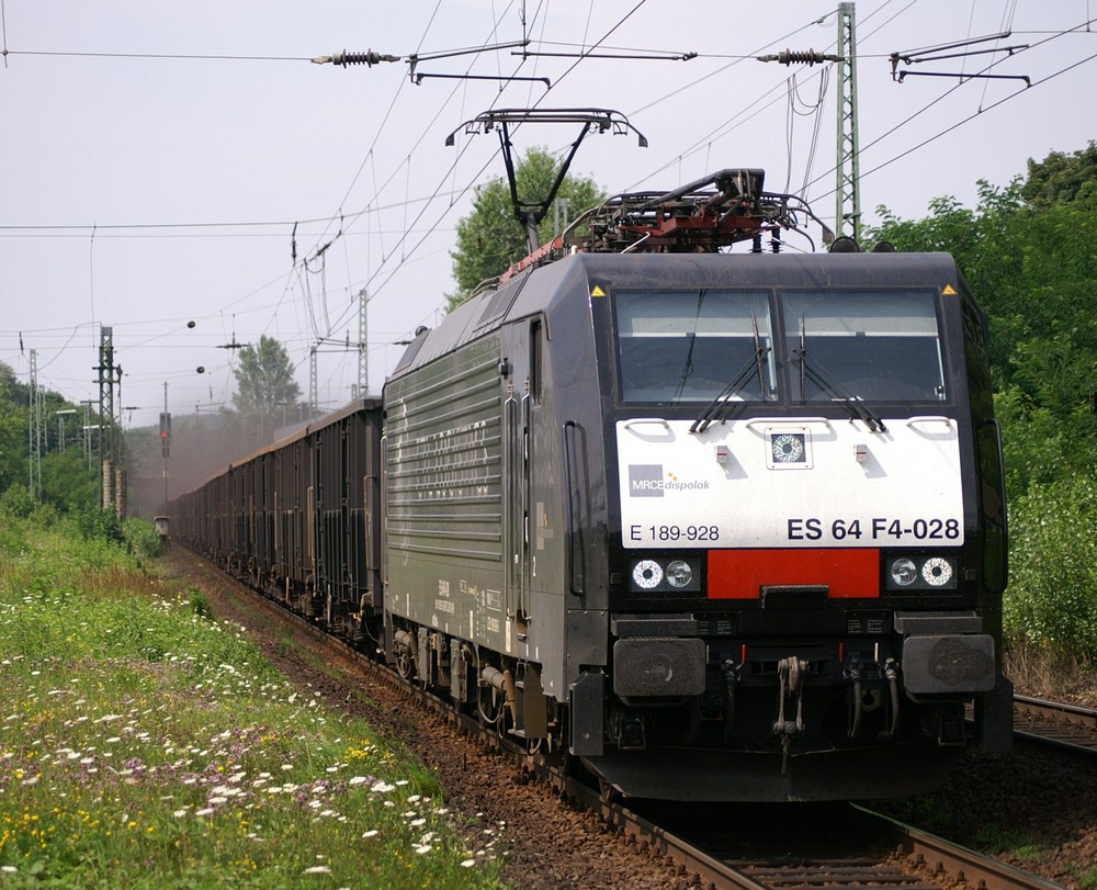 ES64 F4-028