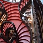 Escadas in Porto , Vorbild fuer die schwingenden Treppen von Harry Potter?