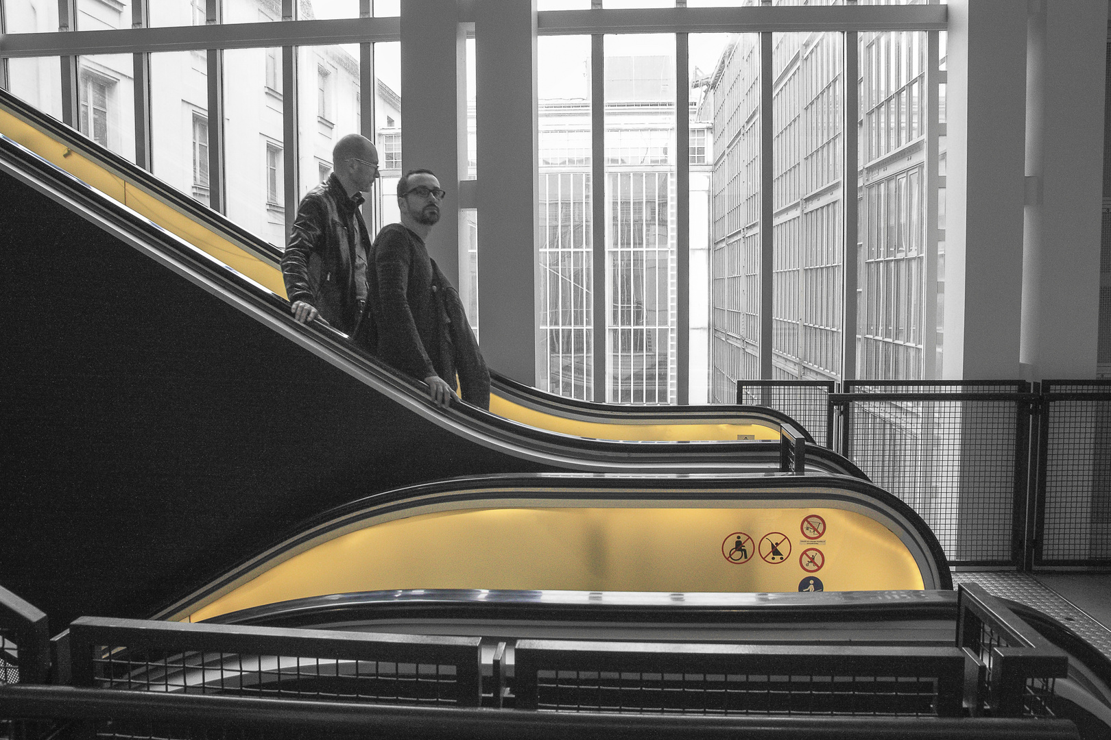 escalator