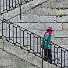 Escalera con hombre.