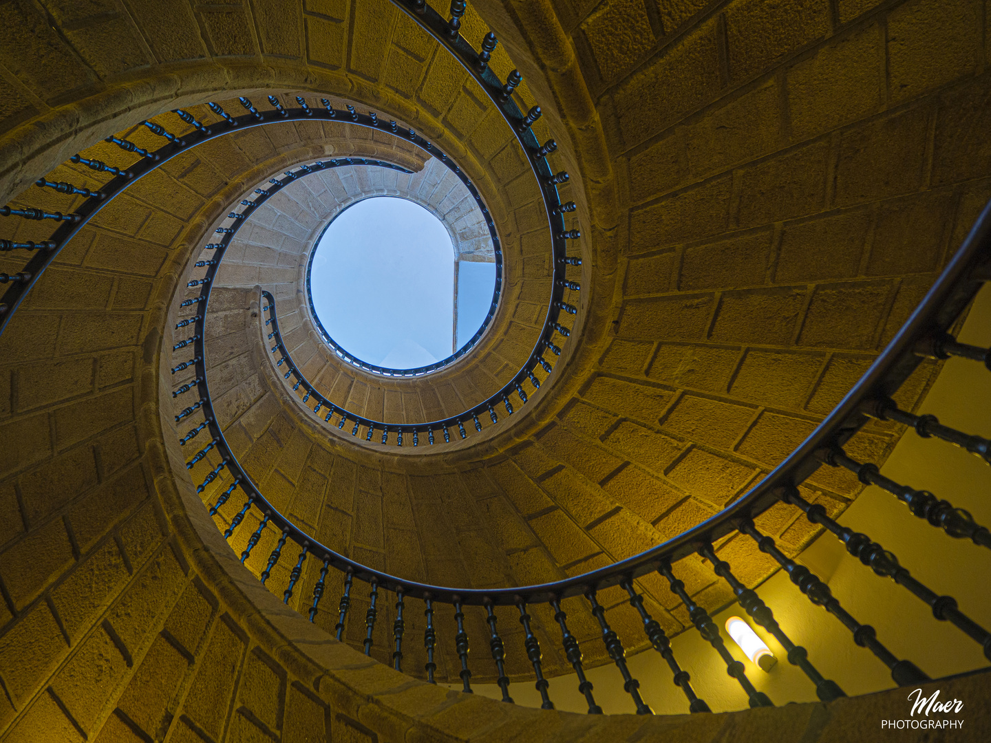 Escalera de caracol.Santiago.Santo Domingo de Bonabal.