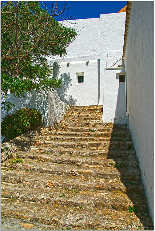 Escaleras a Església de Sant Miquel de Balansat