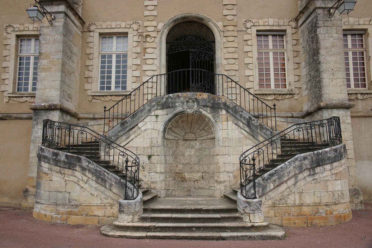 Escalier à double révolution