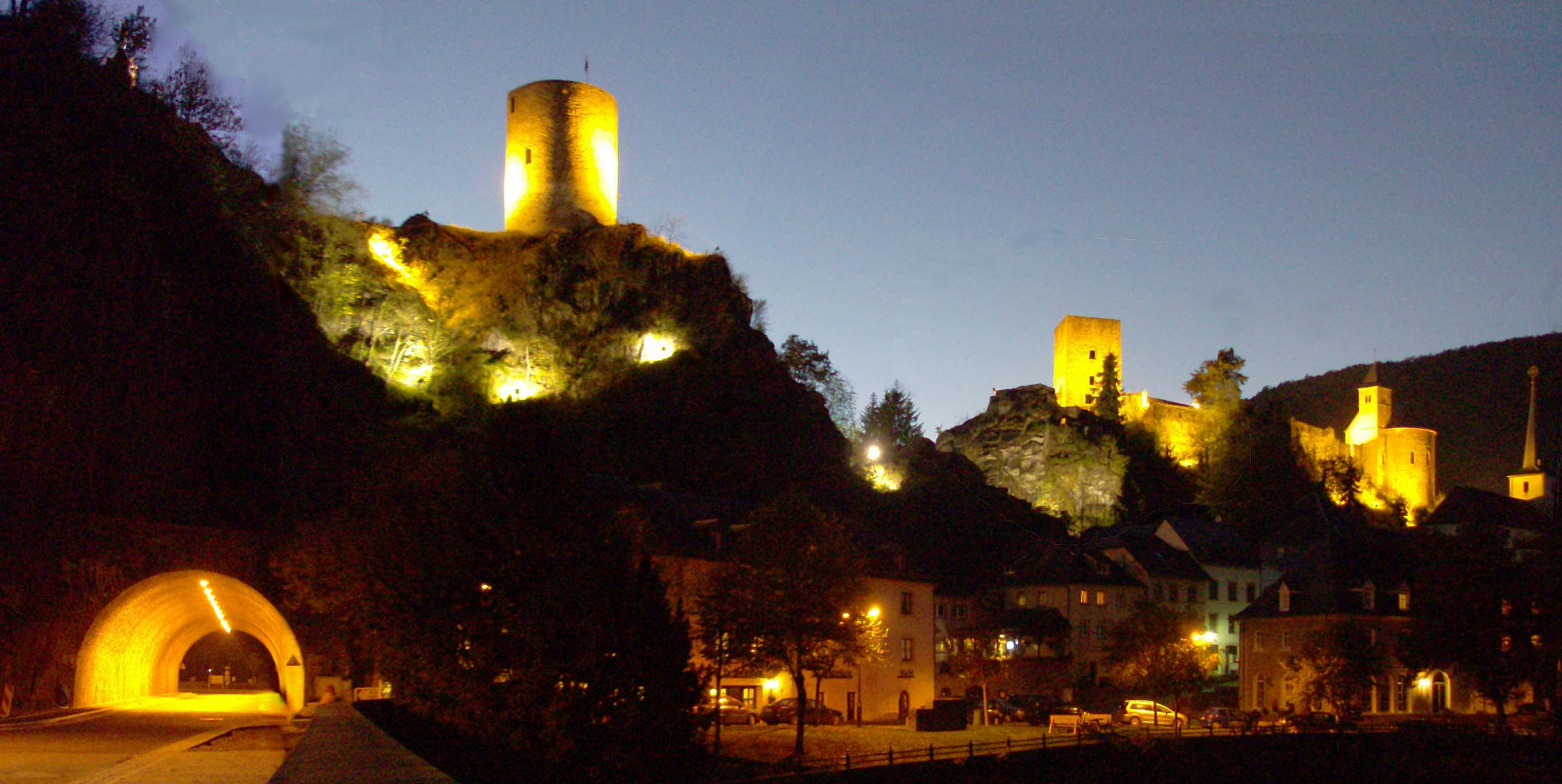 Esch-sur-Sûre Castle (927) Luxbg.-E.U.