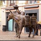 Escultura al transporte de la aceituna (Granada)