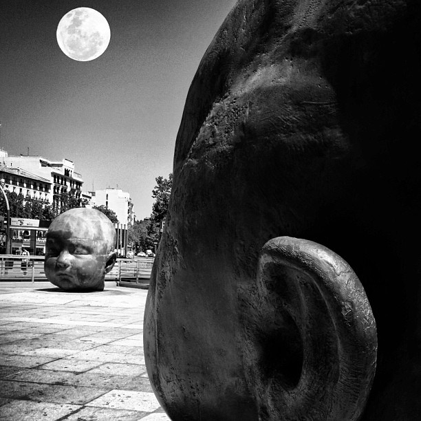 Escultura en Atocha -Madrid