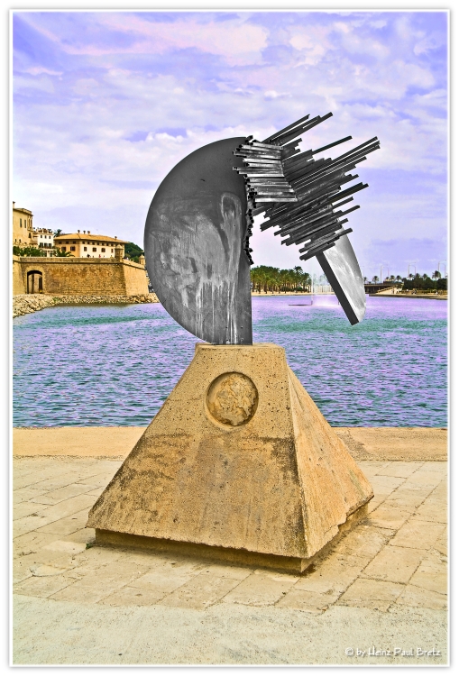 Escultura en el Parc de la Mar (Skulptur am Parc de la Mar)