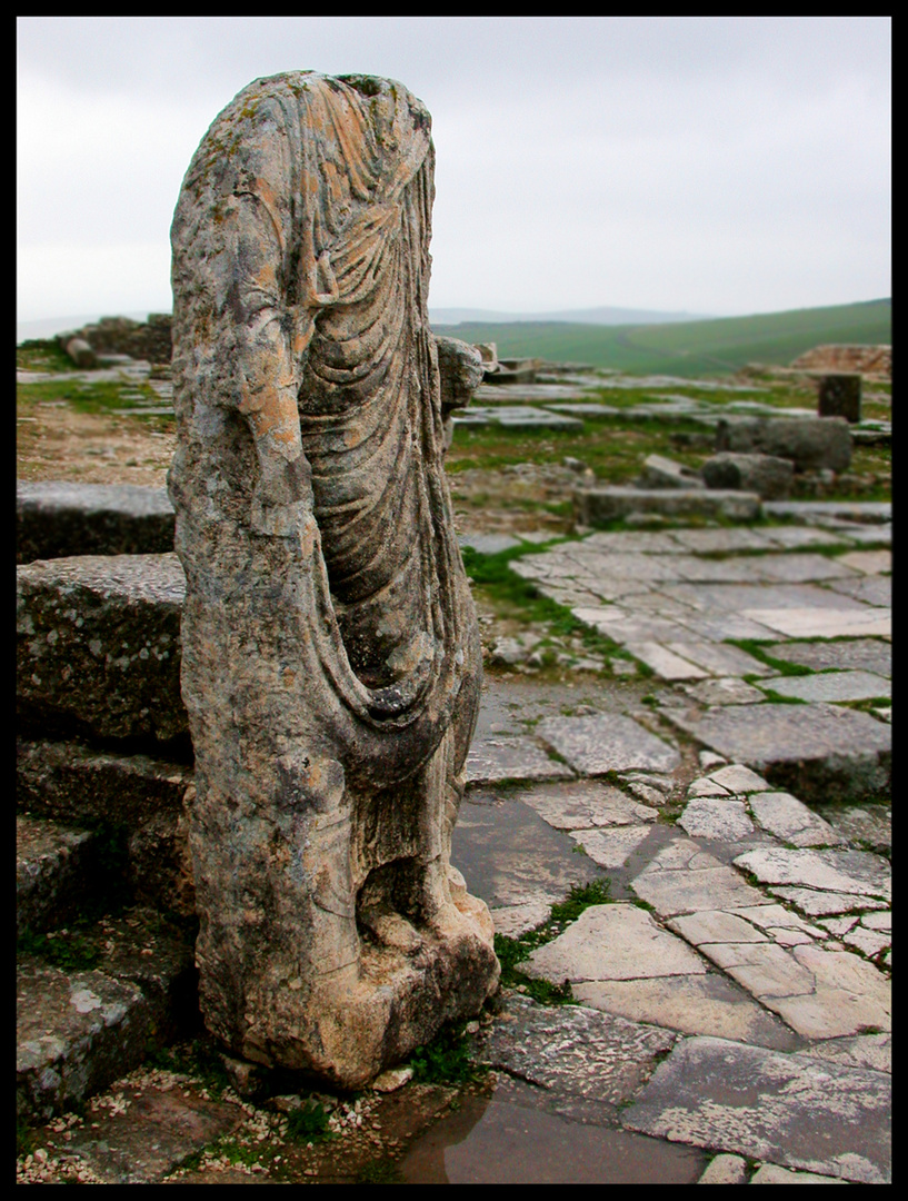 Escultura sin cabeza