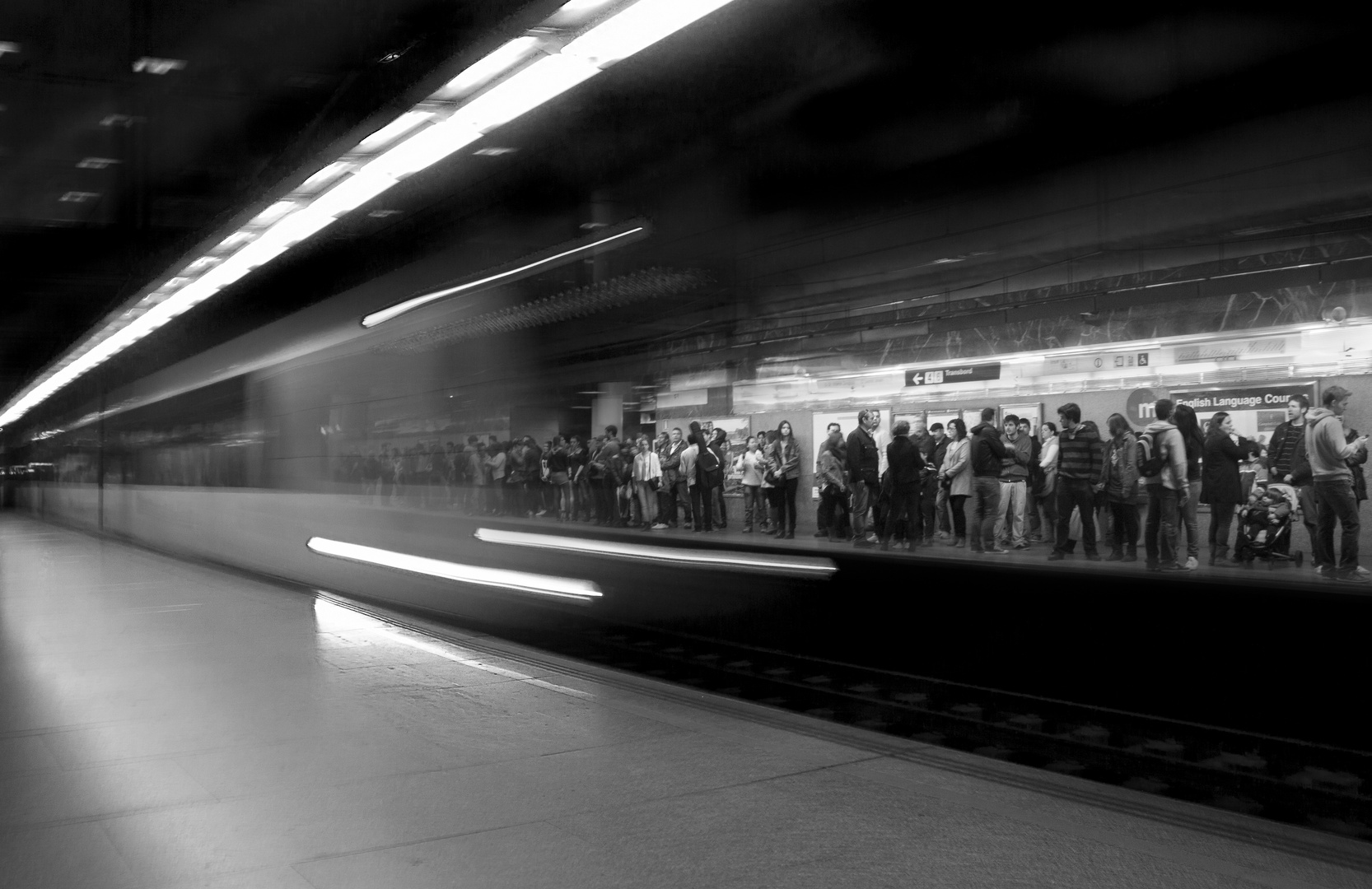 Esperando el metro