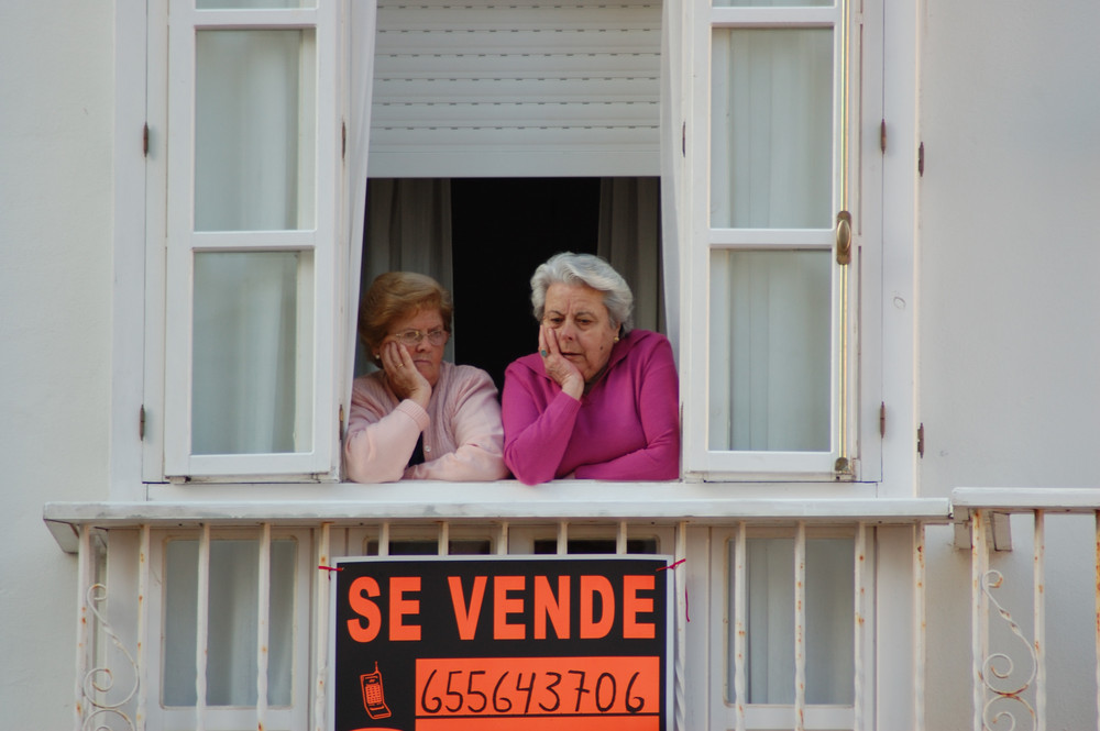 ESPERANDO UNA LLAMADA