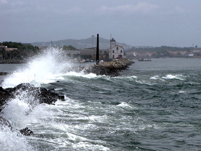 Esposende beach - mouth of the river Cávado - North of Portugal