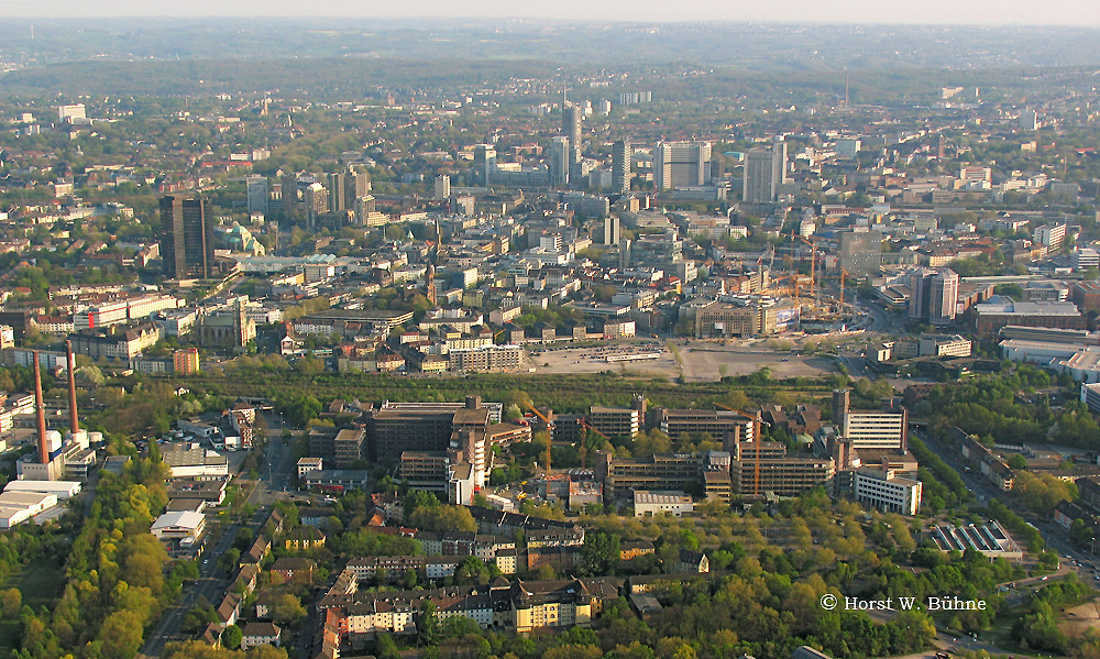 Essen-Nordviertel, Universität vor Innenstadtkulisse