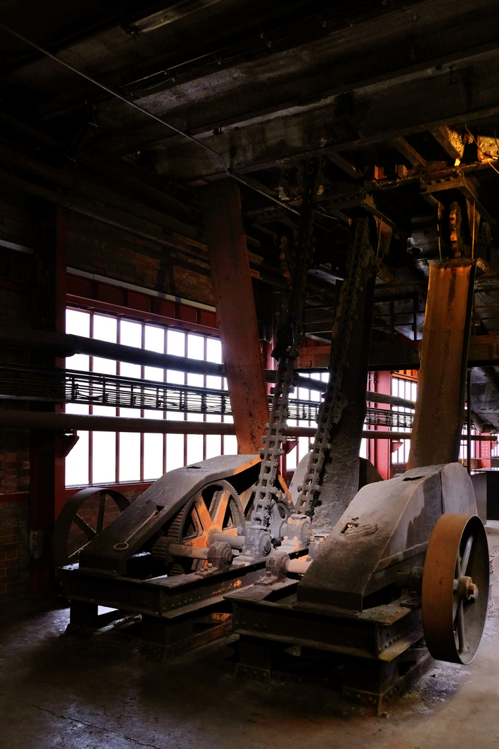 Essen - Zeche Zollverein - Alte Maschinen