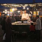 Essenstand auf dem Nachtmarkt