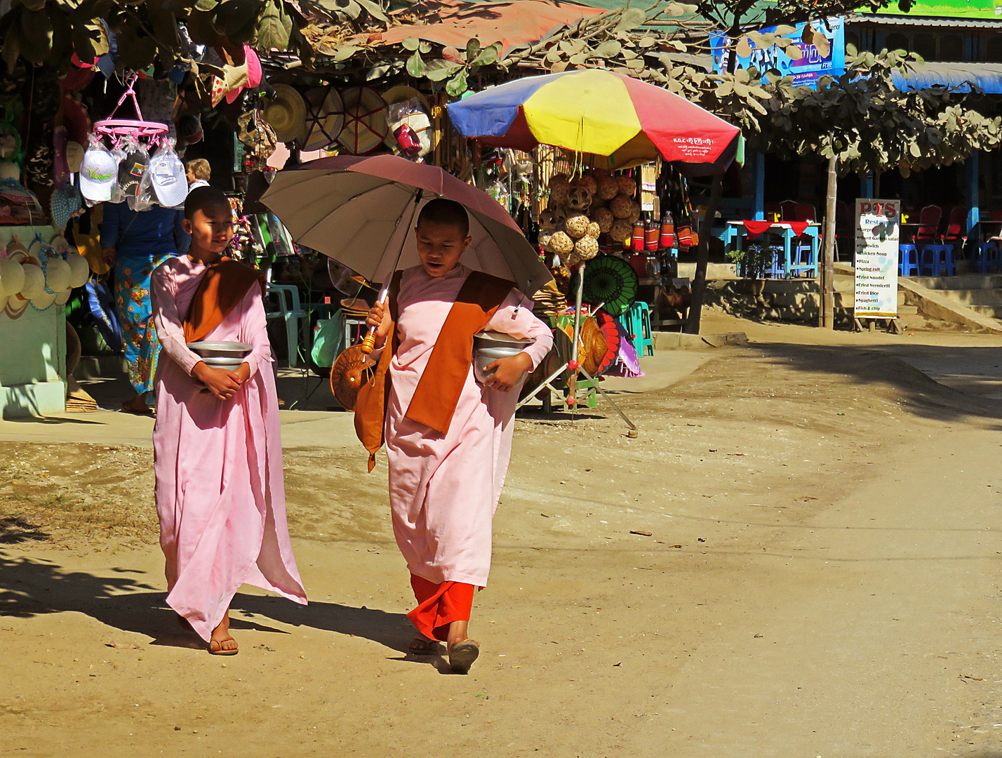 esser giovani, Mandalay, Myanmar