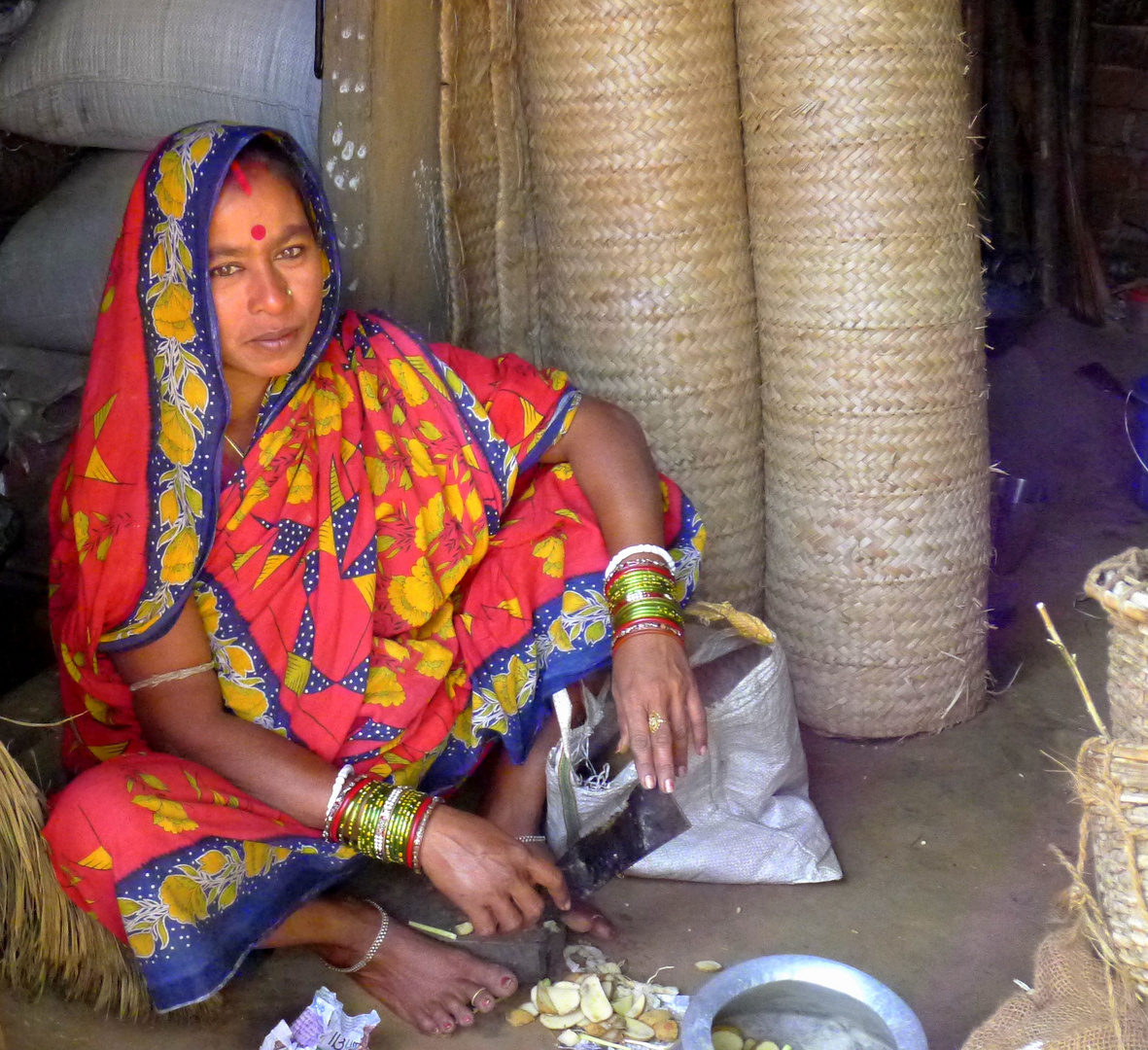 ESSERE DONNE IN ORISSA