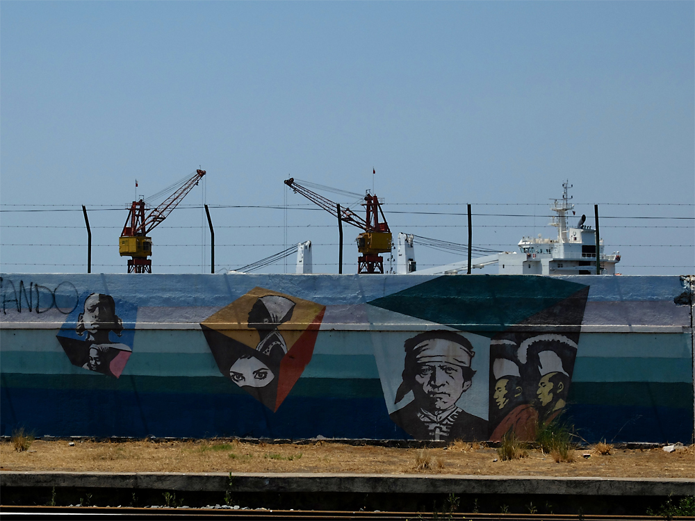 esta estúpida pared está bloqueando mi punto de vista al mar