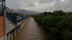 Estación Aguacatala - Rio Medellin