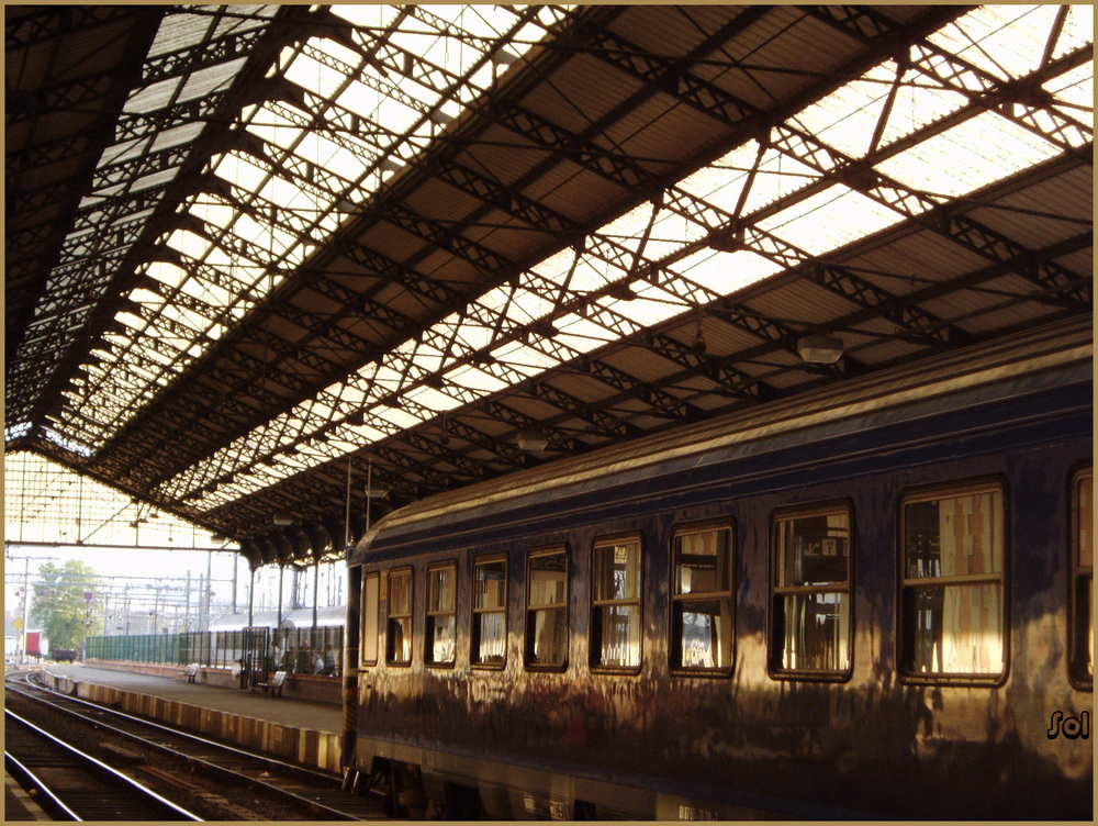 Estacion De Hendaya Francia Imagen Foto Industria Y Tecnologia Trenes Motivos Fotos De Fotocommunity