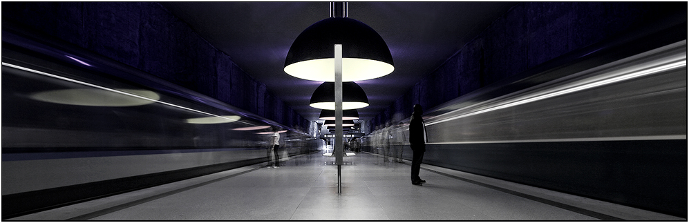 [ Estación de metro en Munich ]