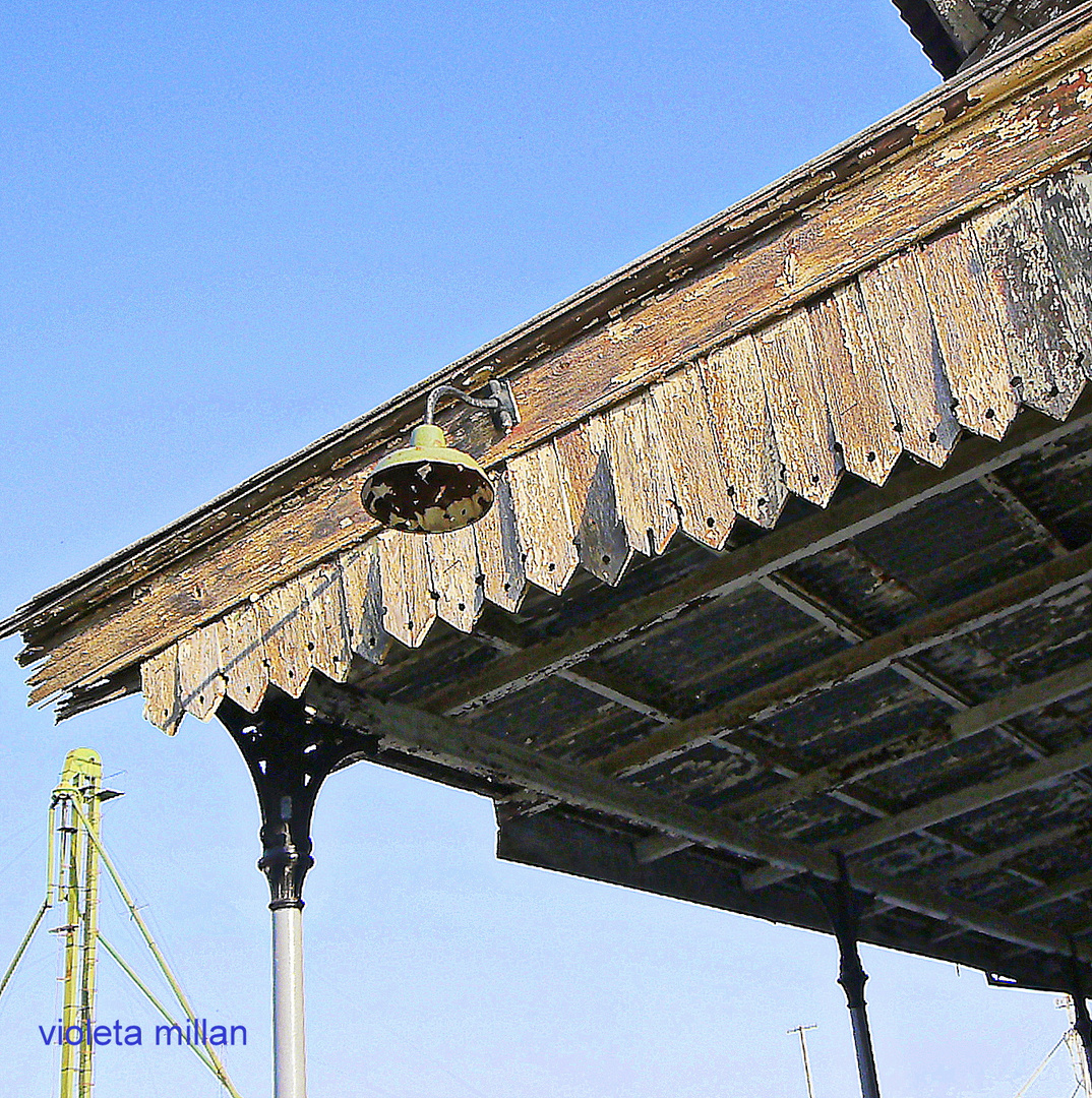 ESTACION DE TREN ABANDONADA