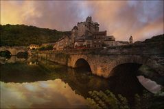 Estaing le Château