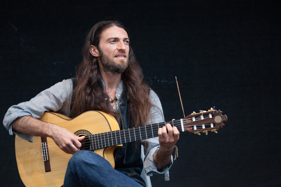 Estas Tonne