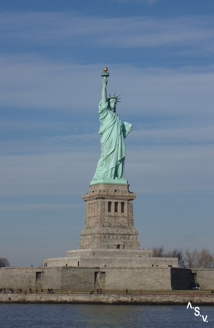 ESTATUA DE LA LIBERTAD - NUEVA YORK