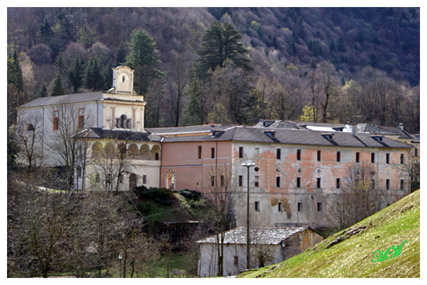 Esterno della Certosa di Chiusa di Pesio vista da Nord