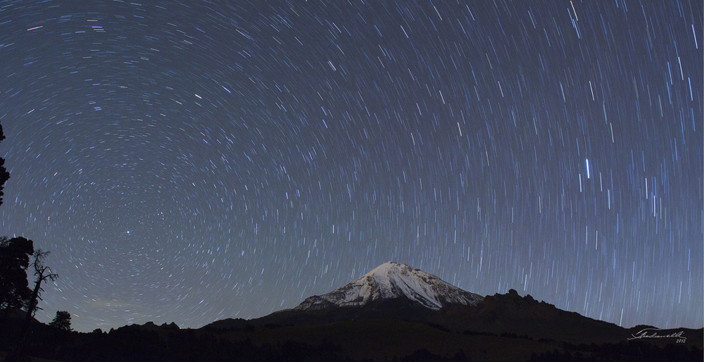 ESTRELLAS DE QUETZALCOATL EN EL PICO DE ORIZABA (MEXICO)