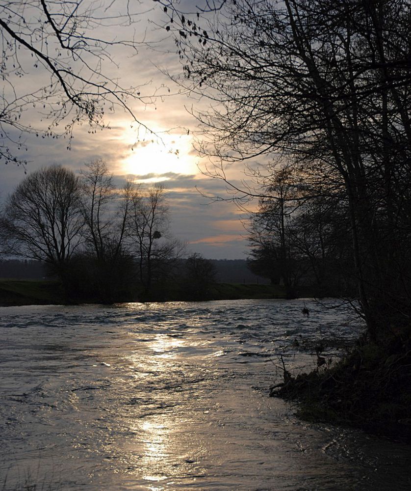 Et au milieu, coule une rivière