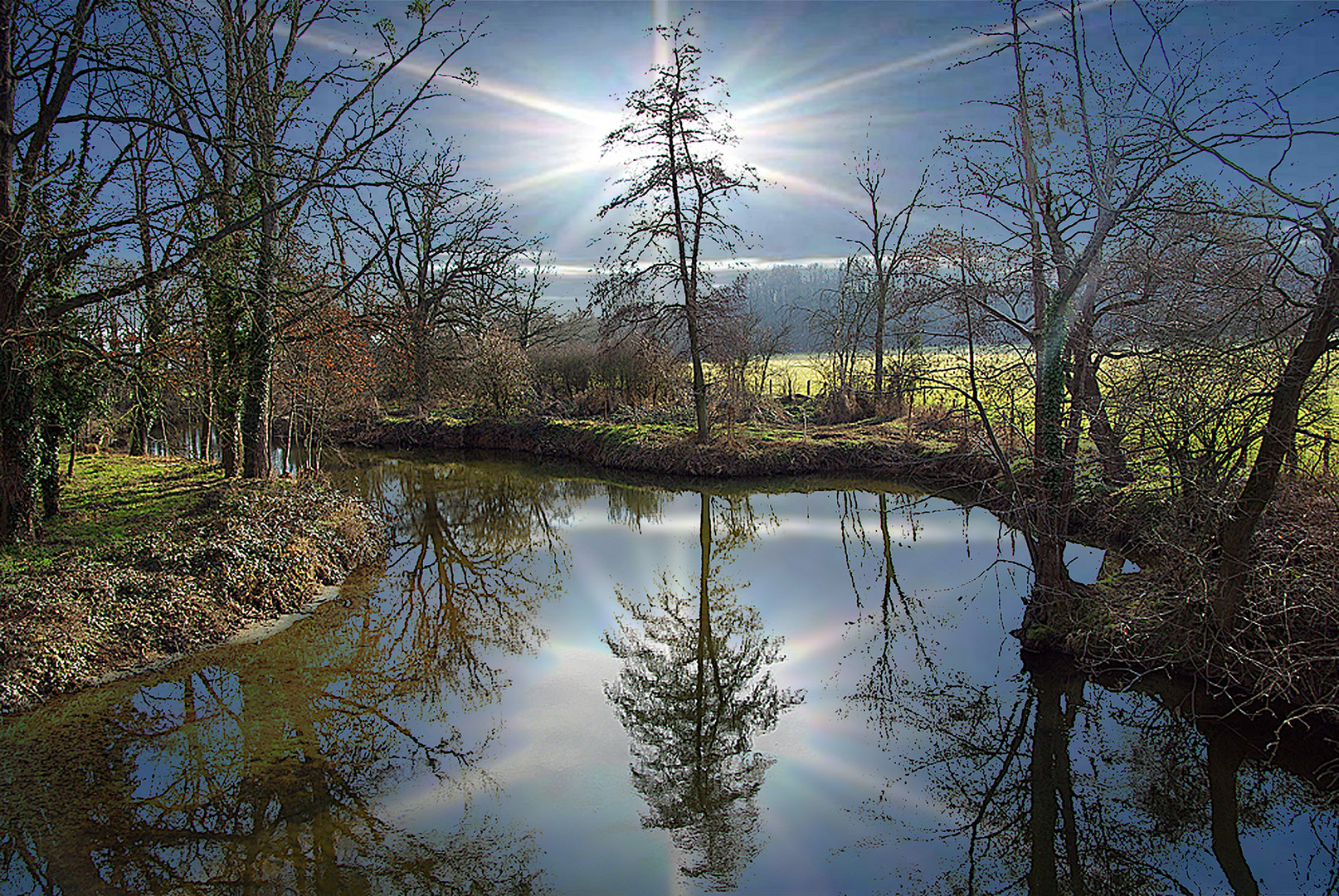 Et au milieu coule une rivière ...