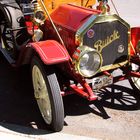 et la Buick était rouge