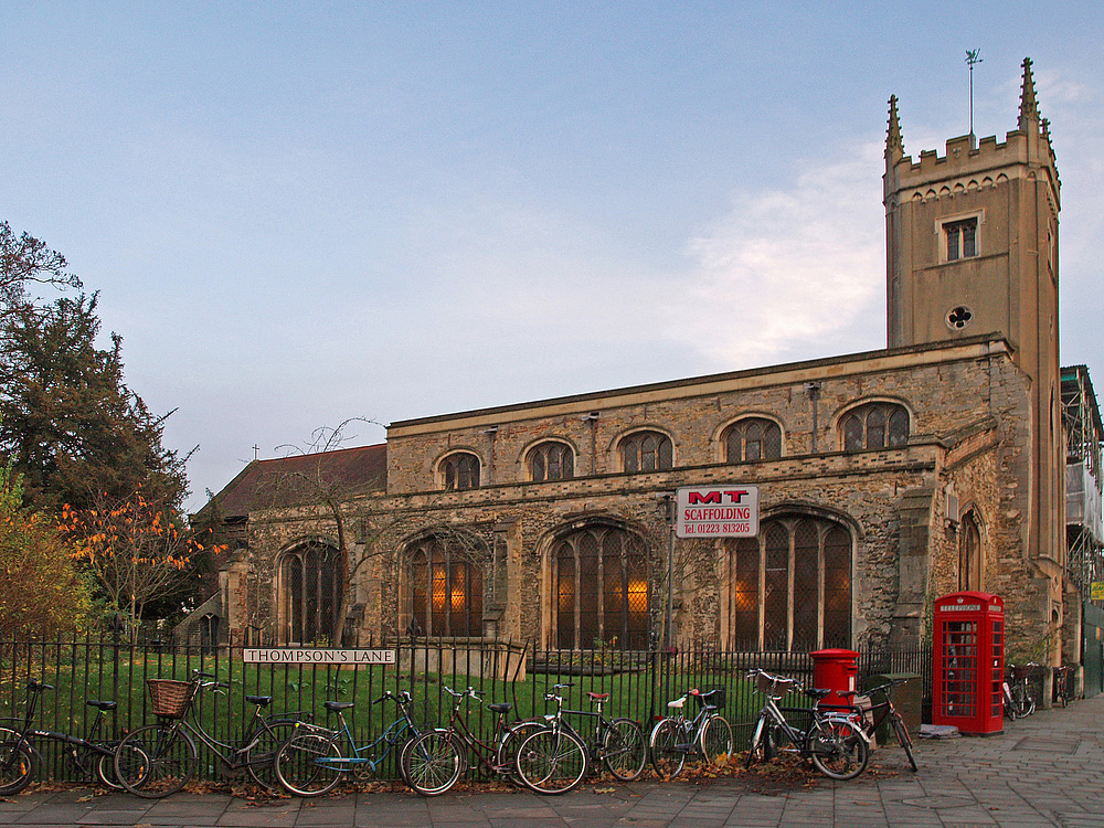  …et toujours les vélos  --  St Clement Church, Cambridge  --  …und immer Fahrräder