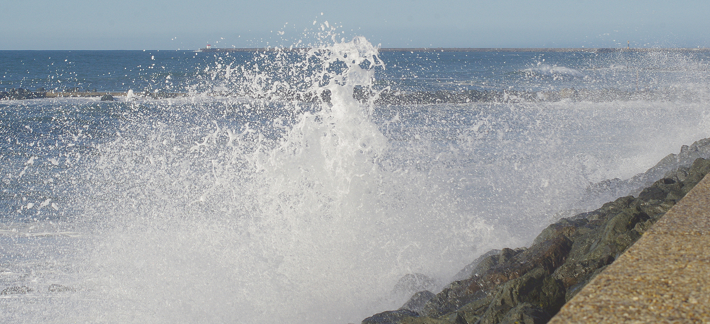 et voilà ce qui arrive quand on est fascinée par l'eau ! ;-))