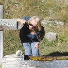 Etanchement de soif lors d'une randonnée à Saint-Véran (Hautes-Alpes)