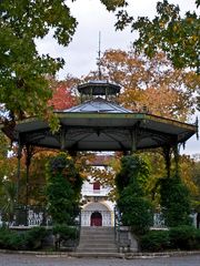 Etape dacquoise 10 - Le kiosque de musique du Parc Théodore Denis