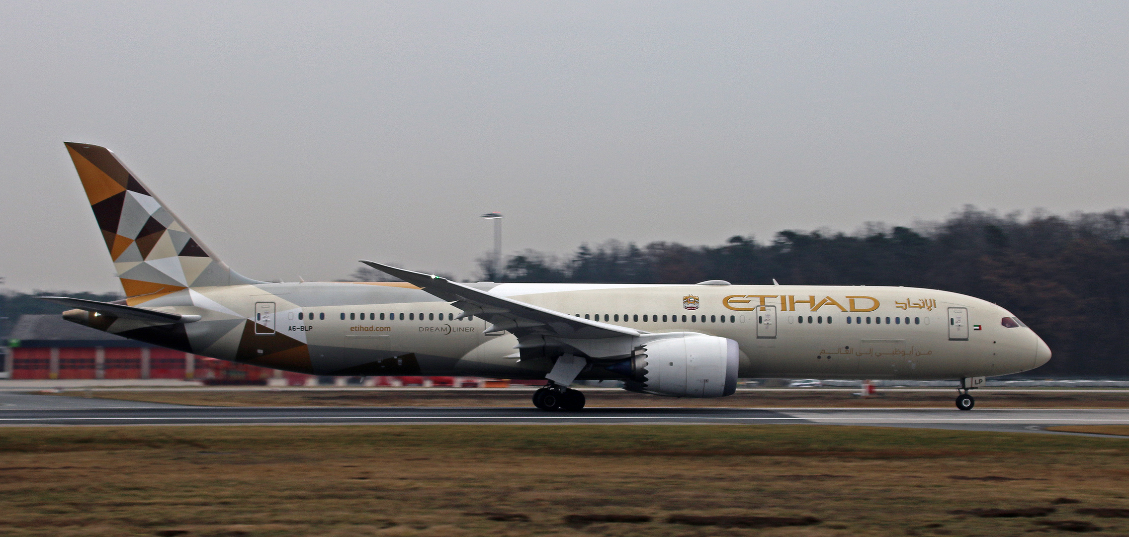 ETIHAD AIRWAYS