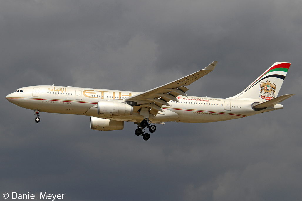 Etihad Airways Airbus A330-243 A6-EYF