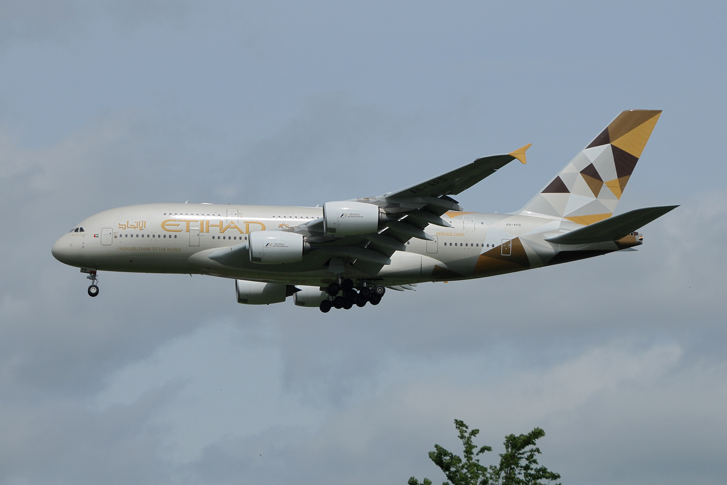 Etihad Airways Airbus A380 A6-APD  