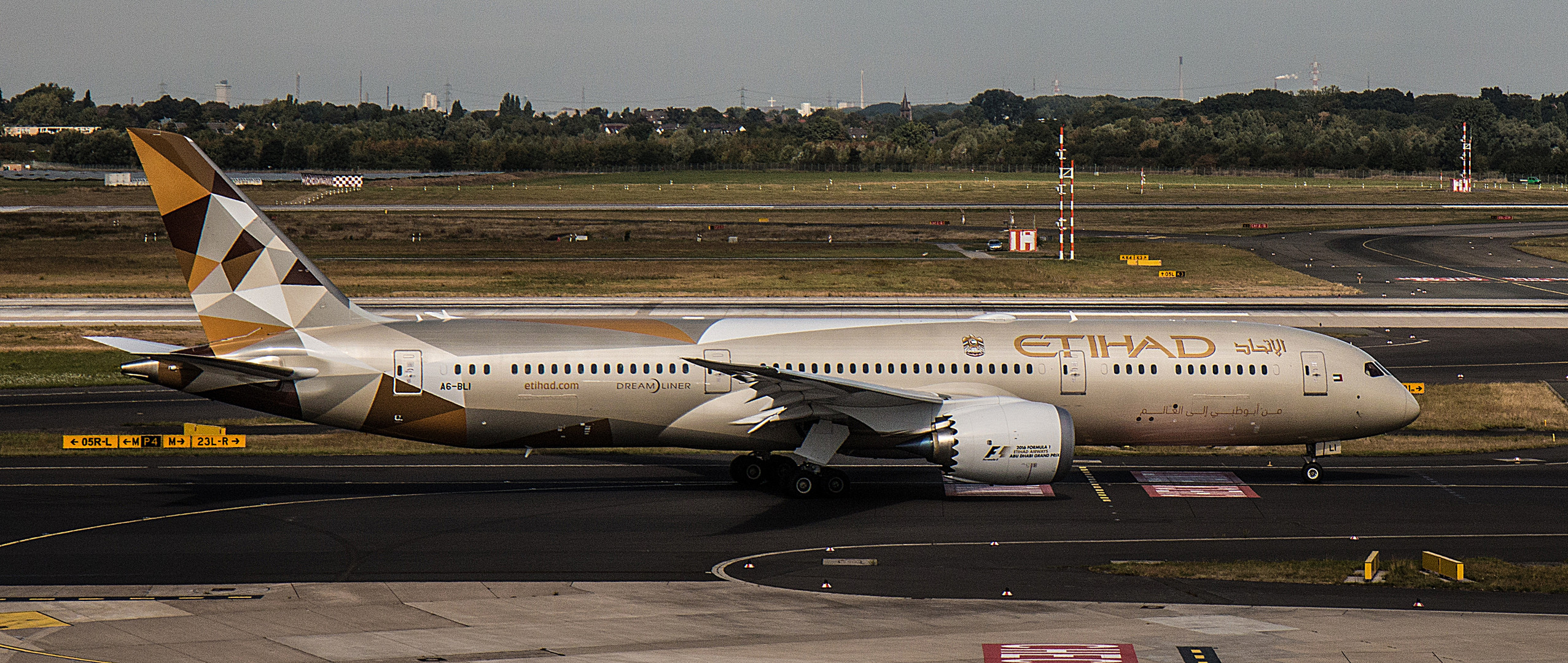 Etihad Dreamliner B787-900 - Kennung A6-BLI 5