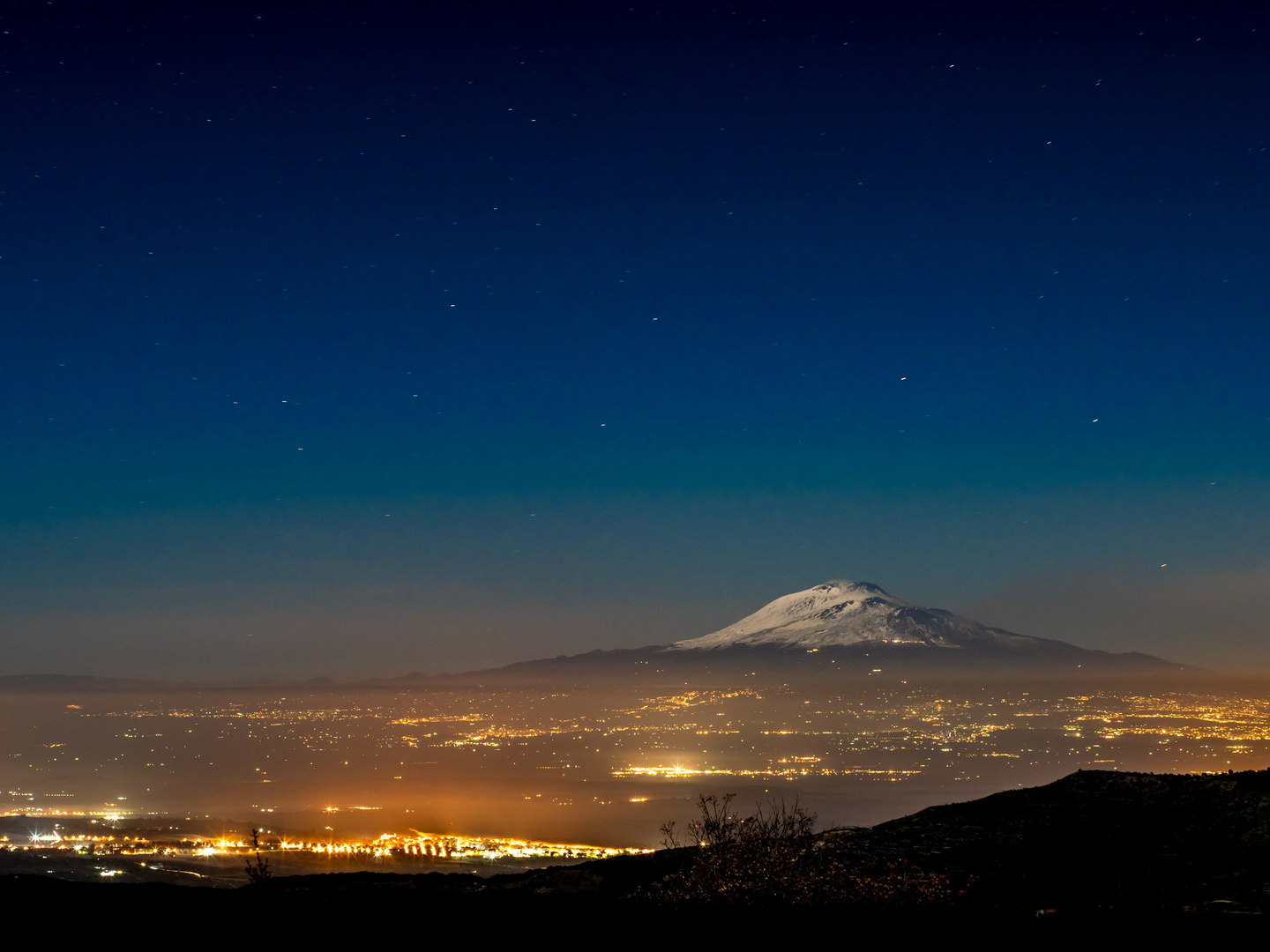 Etna by night